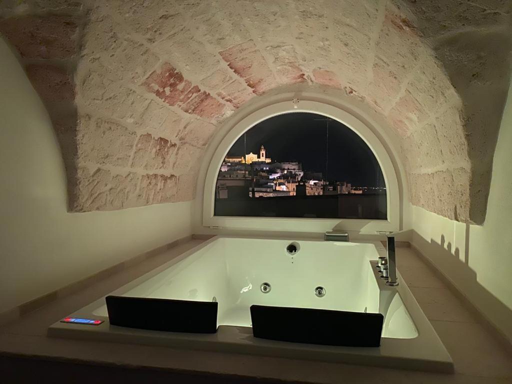 Dimora Matteotti Ostuni By Gonewlocation Villa ภายนอก รูปภาพ