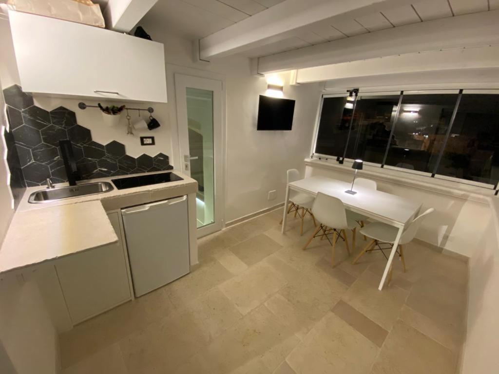 Dimora Matteotti Ostuni By Gonewlocation Villa ภายนอก รูปภาพ